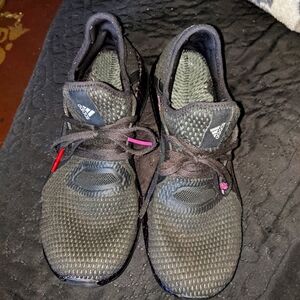 Women's size 9 ADIDAS pureboost X